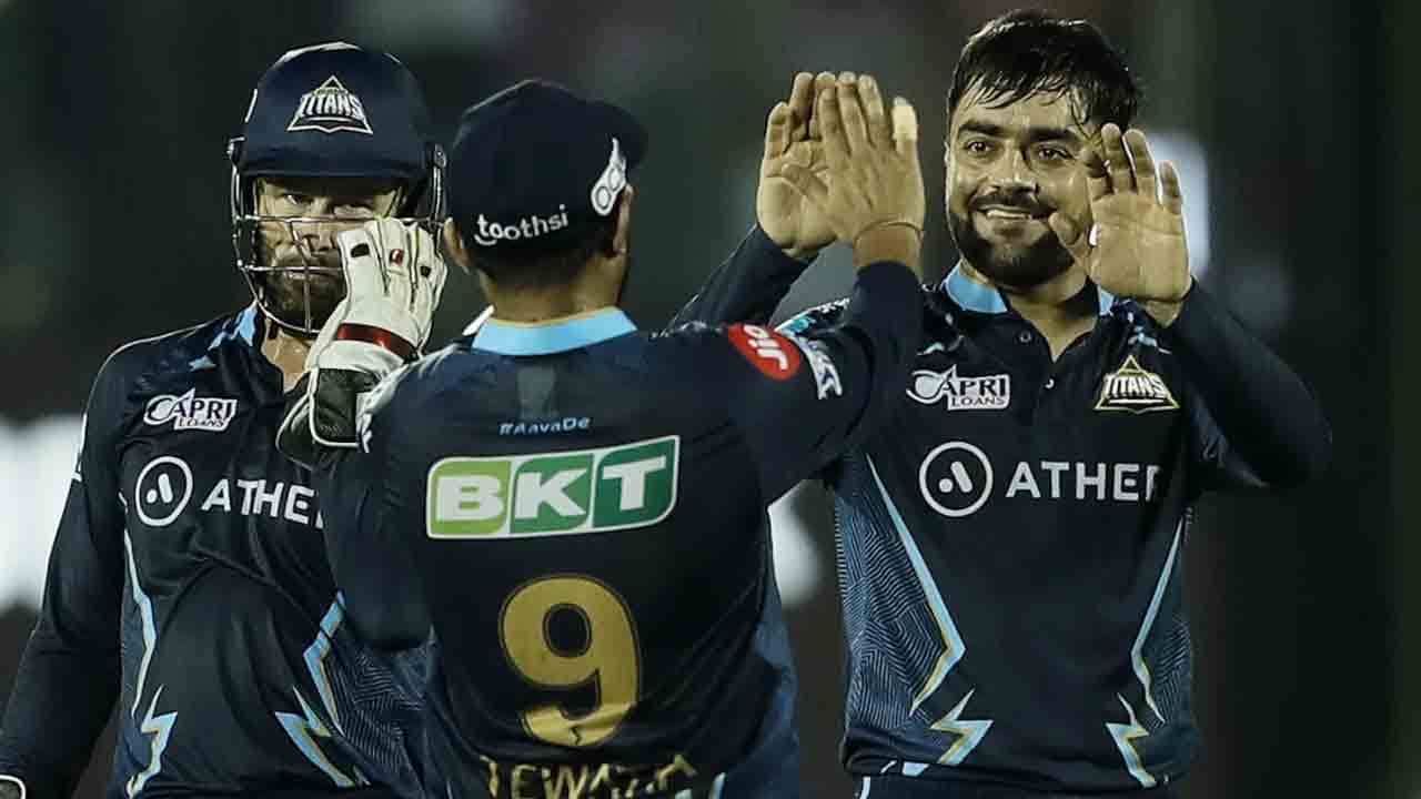 GT vs PBKS | గుజరాత్‌కు బ్రేక్ ఇచ్చిన రషీద్.. ఒకే ఓవర్లో రెండు వికెట్లు
