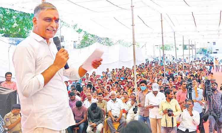 ఆడబిడ్డల ఆరోగ్య పరిరక్షణకు ‘రుతు ప్రేమ’