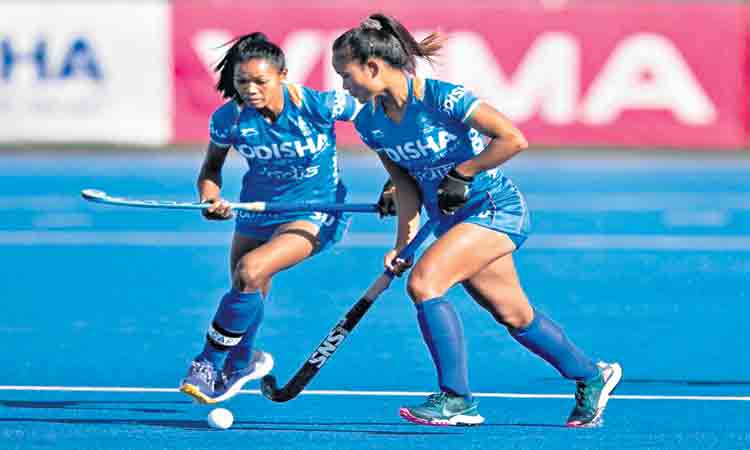 భారత్‌ హ్యాట్రిక్‌