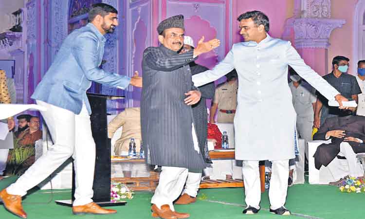 మత సామరస్యానికి ప్రతీక మన నగరం