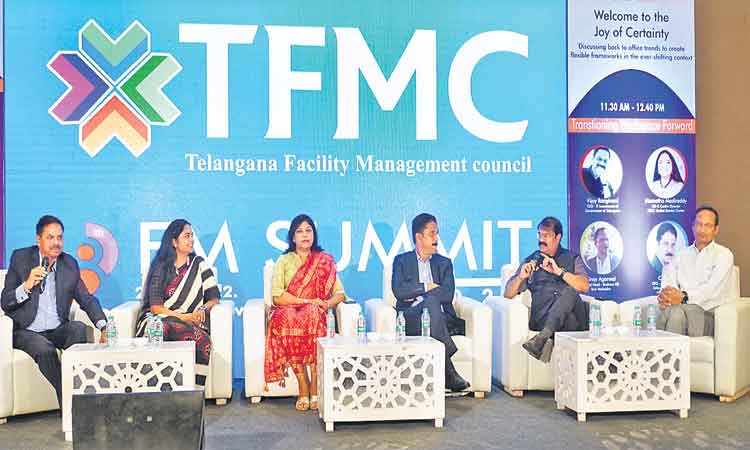 ఐటీ ఉద్యోగులకు హైబ్రిడ్‌ మోడల్‌..