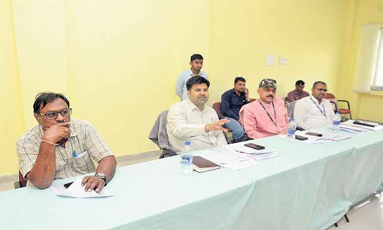 ఓటర్ జాబితాలో.. తప్పొప్పుల సవరణ