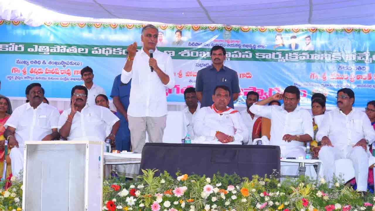 రాహుల్ గాంధీది ఐర‌న్ లెగ్.. ఆయ‌న వ‌ల్లే కాంగ్రెస్ 94 శాతం ఓడింది : మంత్రి హ‌రీశ్‌రావు