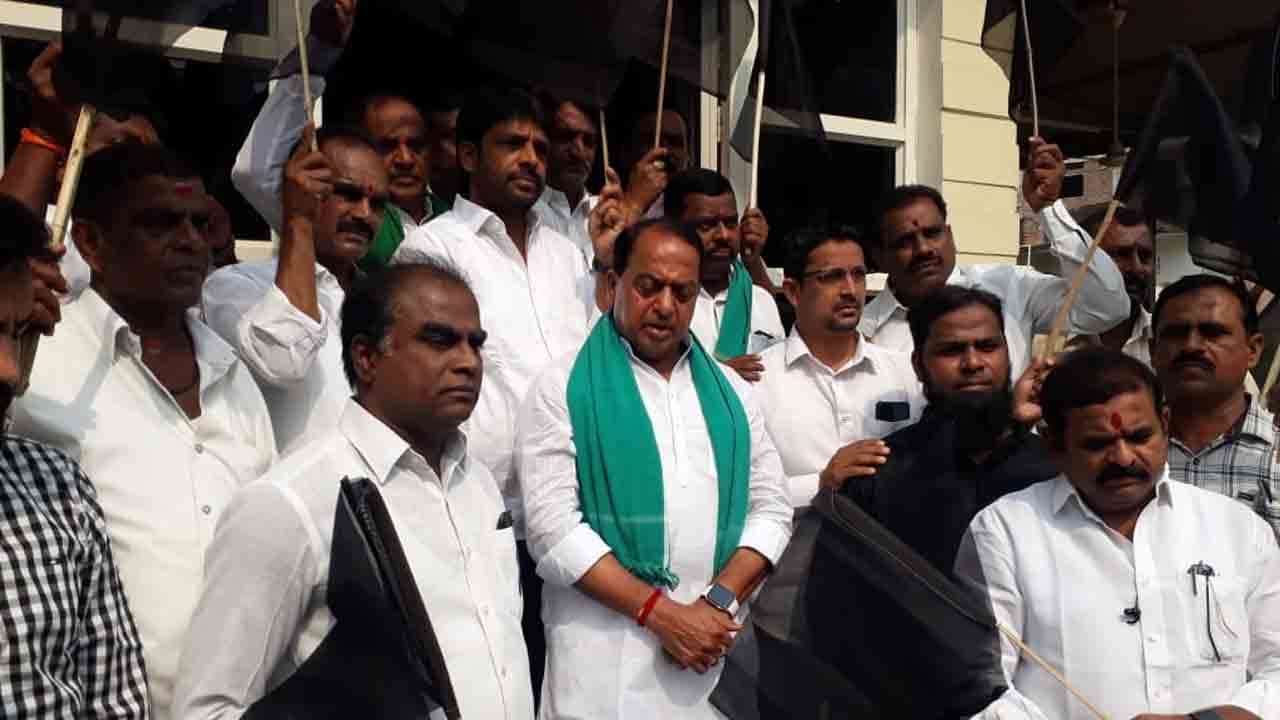 20 నిమిషాల ముందు చెబితే ప్రోటోకాల్ ఎలా సాధ్యం..? గ‌వ‌ర్న‌ర్‌పై మండిప‌డ్డ మంత్రి ఇంద్ర‌క‌ర‌ణ్ రెడ్డి