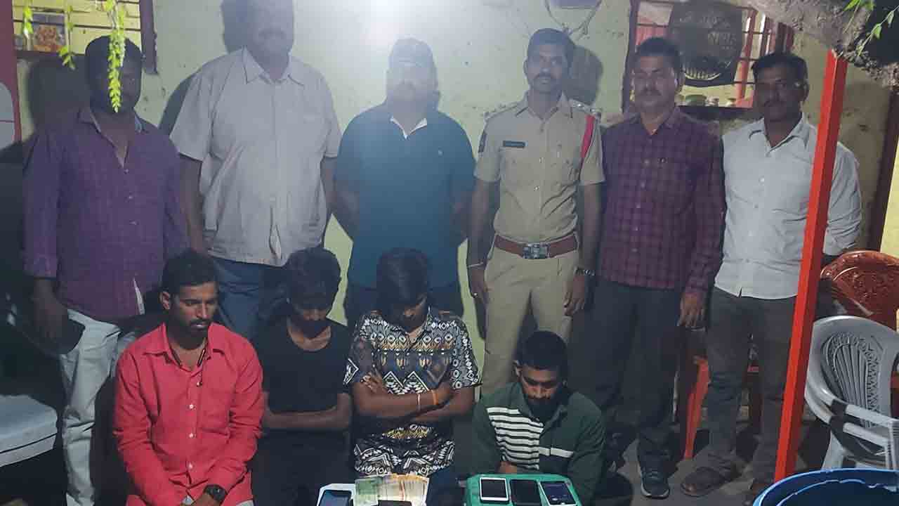 నిజామాబాద్‌లో ఐపీఎల్‌ బెట్టింగ్‌ ముఠా గుట్టు రట్టు