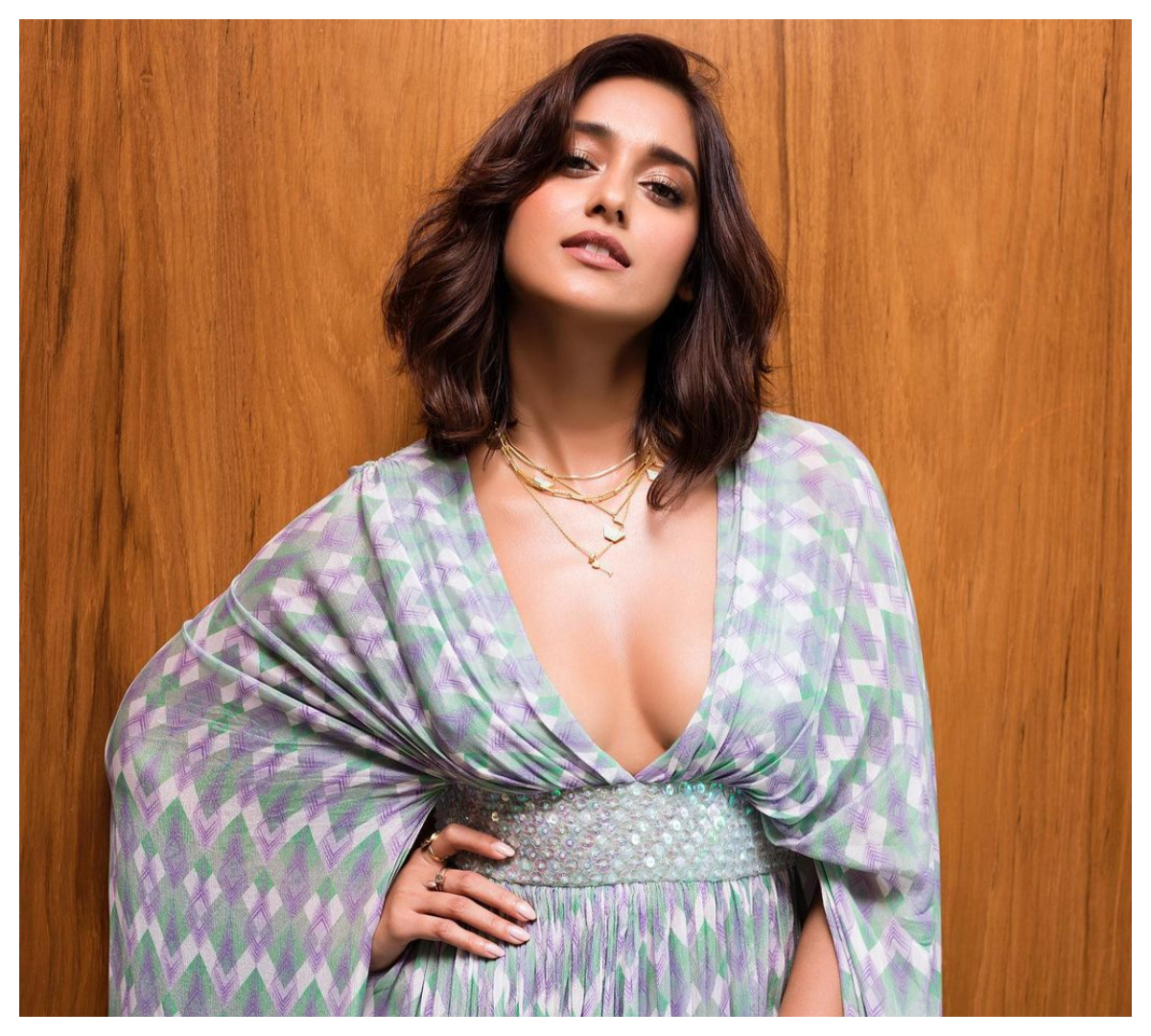 Ileana D’Cruz | ఇలియానా సొగ‌సుల‌కు నెటిజ‌న్లు ఫిదా..