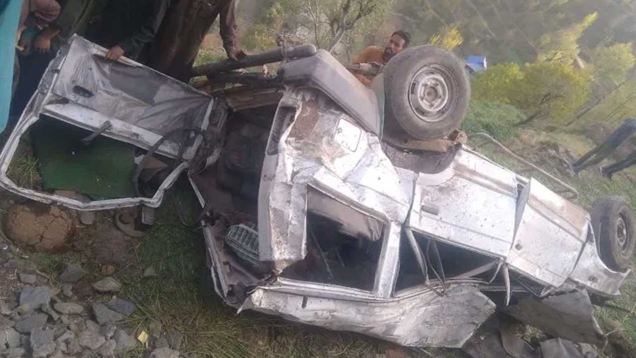 లోయలో పడిన సుమో.. 9 మంది దుర్మరణం