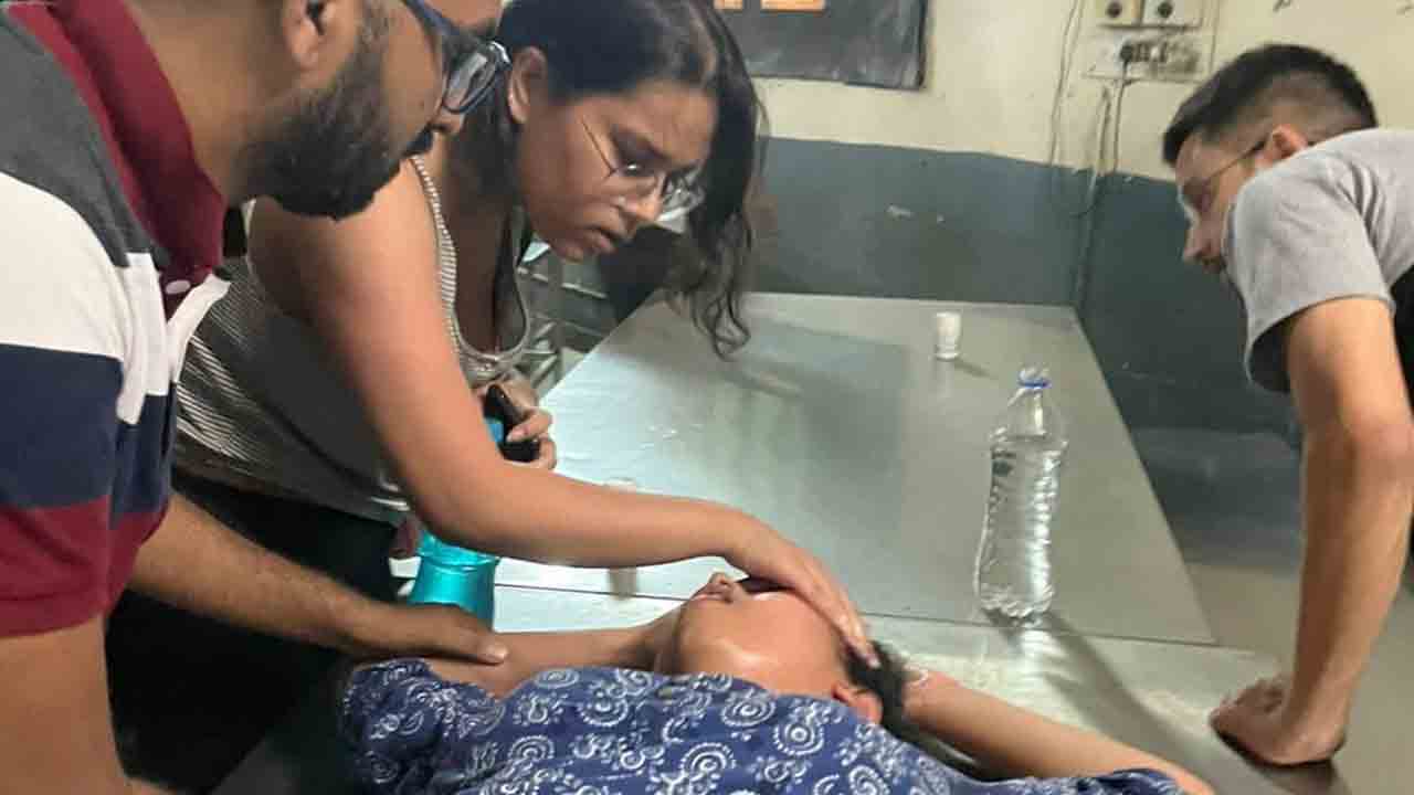 జేఎన్‌యూలో నాన్‌వెజ్‌ లొల్లి..