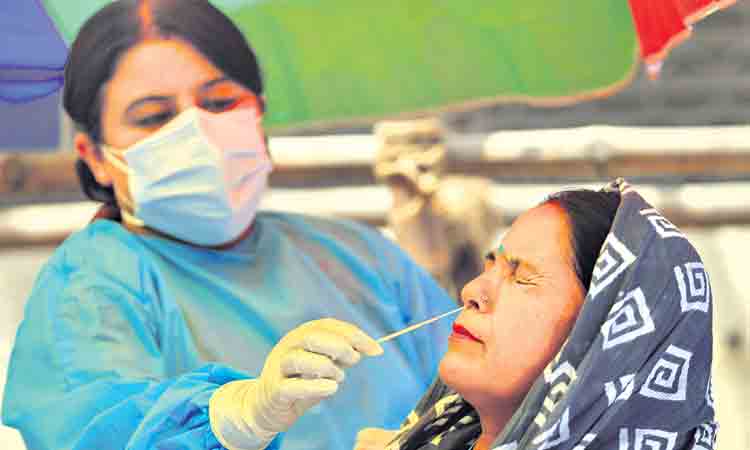 మళ్లీ 1 దాటిన ఆర్‌ విలువ