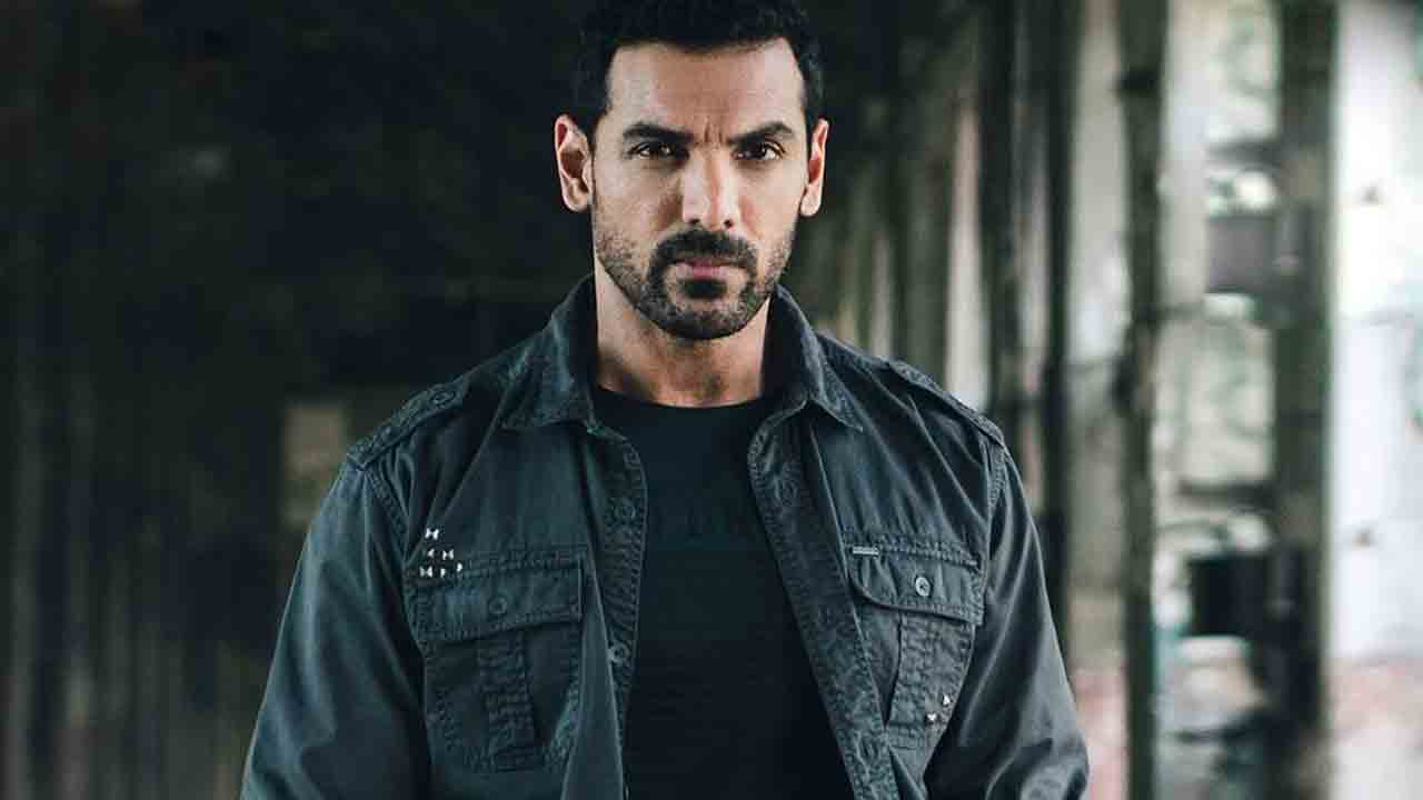 John Abraham | నేను ఓటీటీ షోస్ క‌టౌట్ కాదు..జాన్ అబ్ర‌హాం హాట్ కామెంట్స్