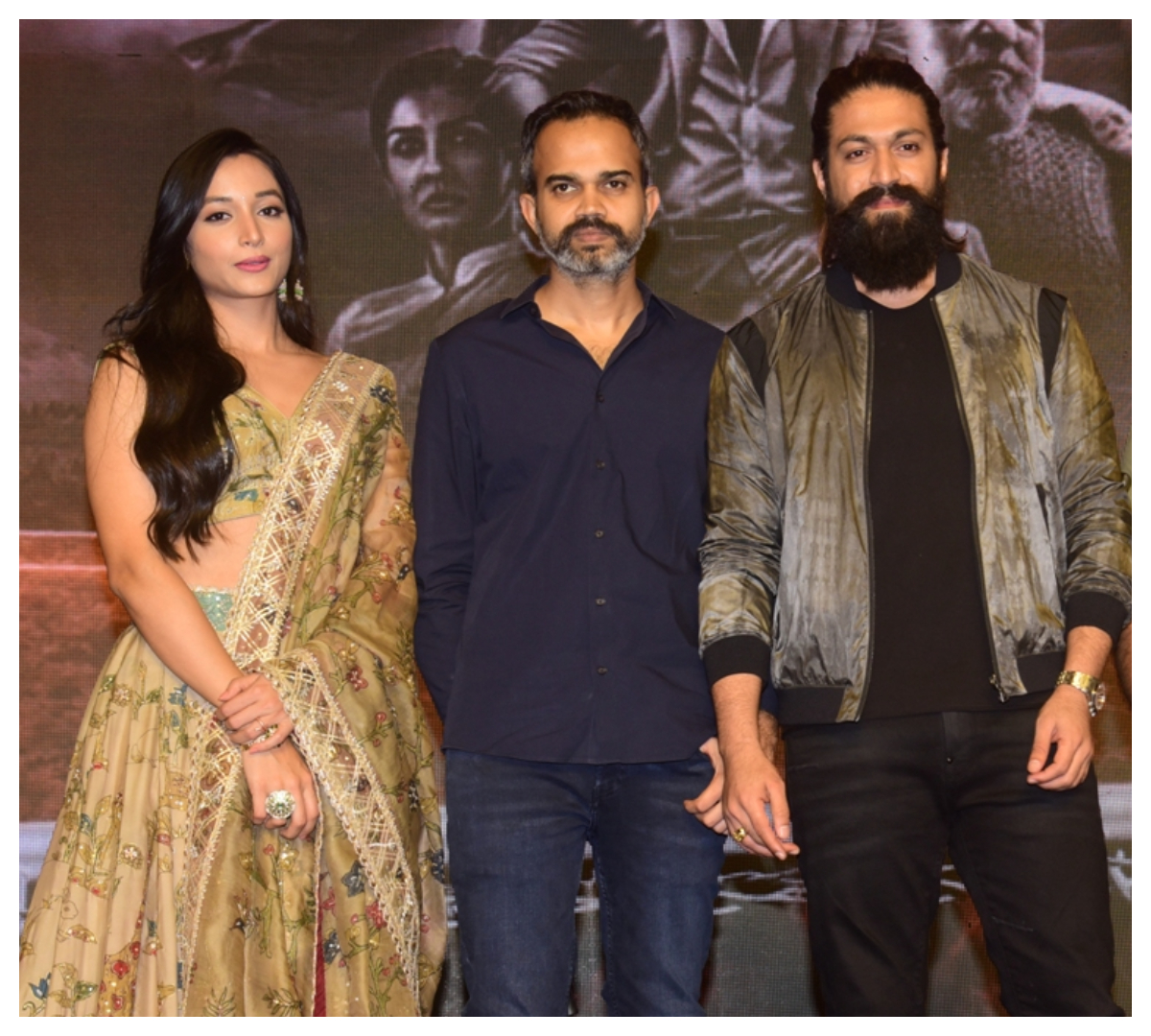KGF Chapter 2 ప్రెస్‌మీట్‌లో హీరో, హీరోయిన్ ఫొటోలు-Namasthe Telangana