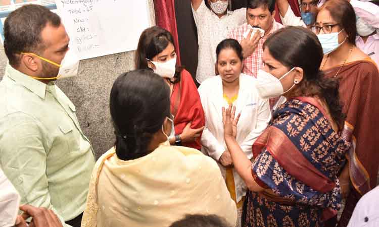 అత్యవసరమైతేనే ఆపరేషన్లు చేయాలి