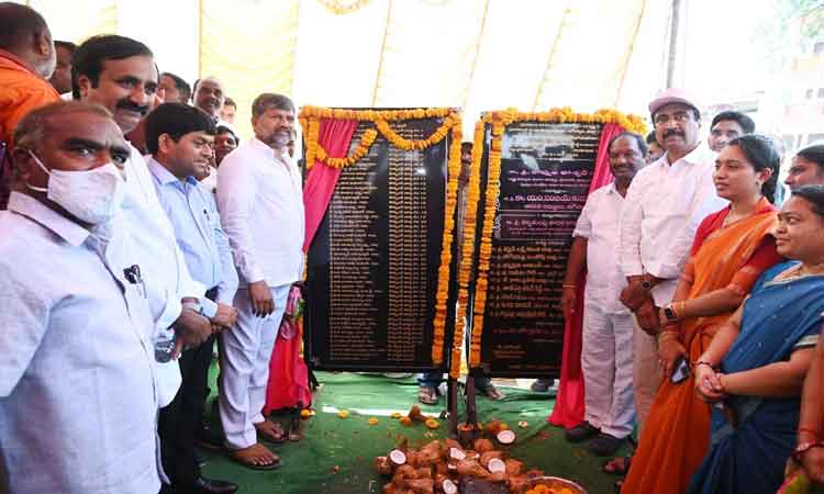 అన్ని వర్గాలకూ సంక్షేమ ఫలాలు