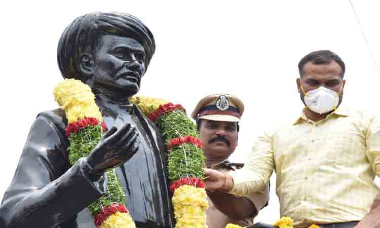 మహిళా విద్యకు మార్గదర్శకుడు ఫూలే