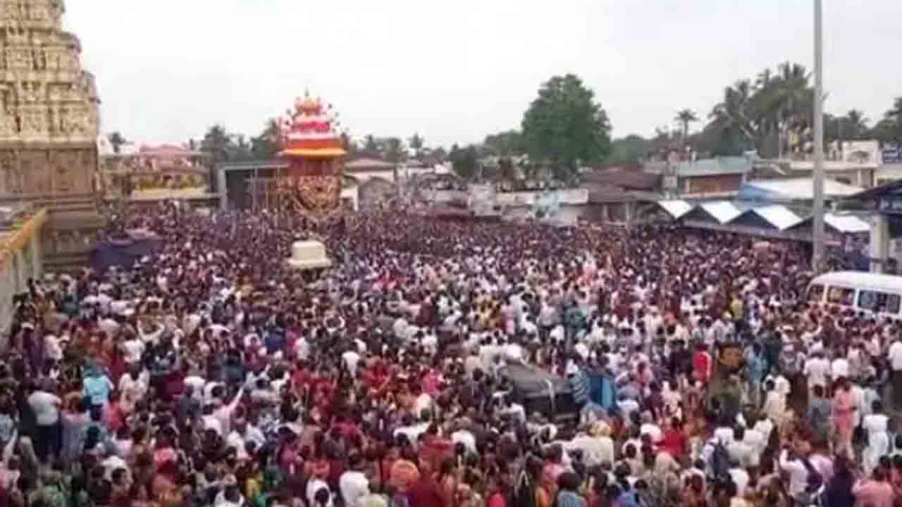 ఖురాన్ పఠనంతో ప్రారంభమైన ఆలయ ఉత్సవం, రథోత్సవం