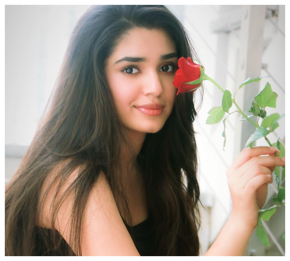 Krithi Shetty | రోజా పువ్వులా మెరిసిపోతున్న కృతి శెట్టి..