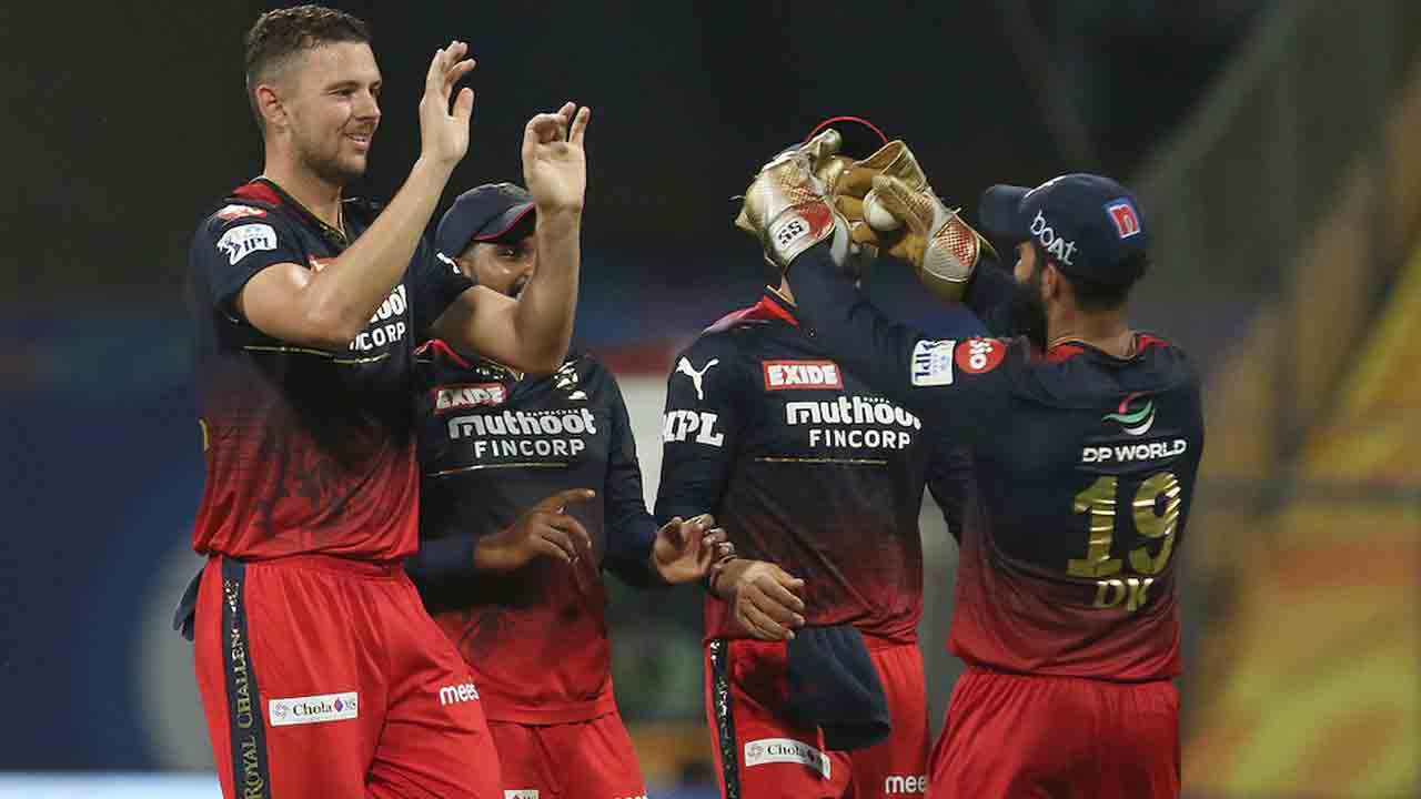 LSG vs RCB | తొలి వికెట్ కోల్పోయిన లక్నో.. డీకాక్ అవుట్