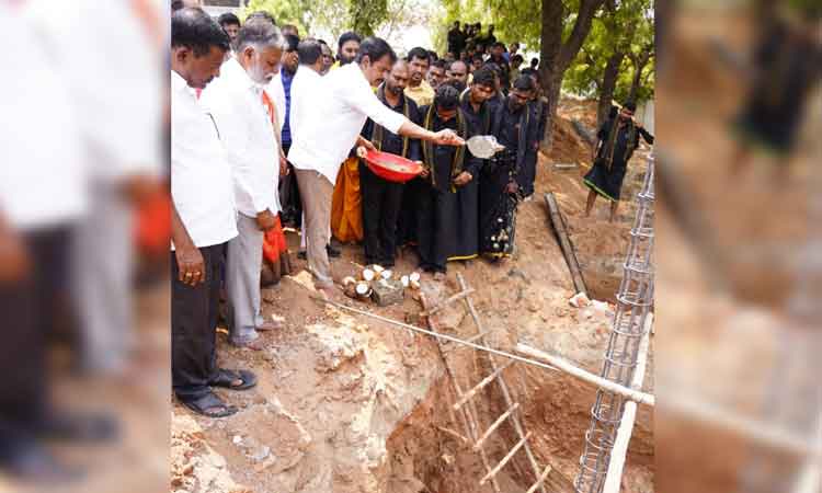 పేదలకు విద్య, వైద్యమే ఎంజేఆర్‌ ట్రస్ట్‌ లక్ష్యం