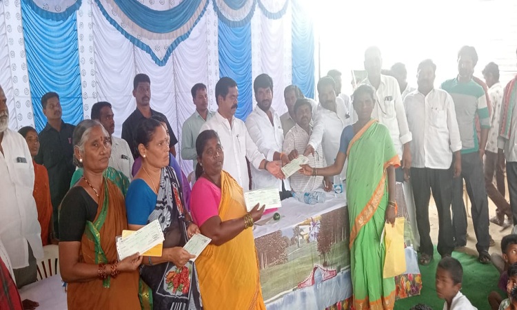 పాఠశాలల అభివృద్ధే ధ్యేయం