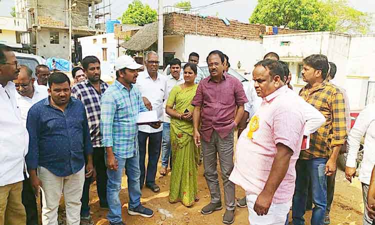 పనులను త్వరగా పూర్తి చేయాలి