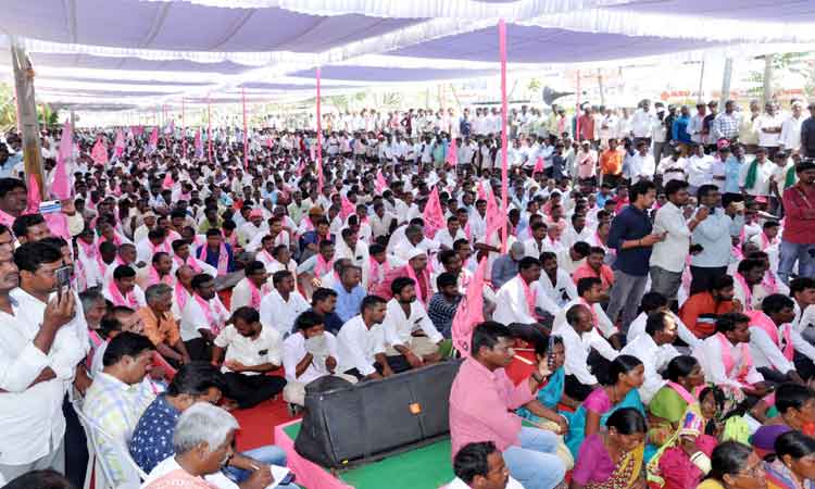 వరి కొనుగోలుకు కేంద్రంపై ఉద్యమం