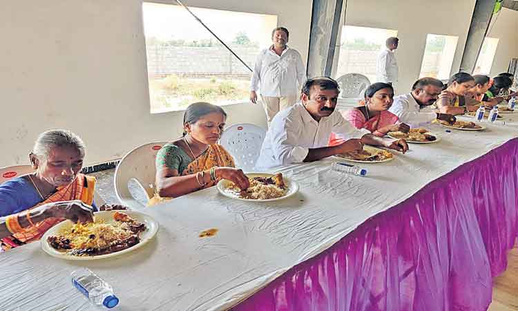 దళితులకు బంగారు భవిష్యత్తు