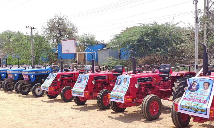 దళితబంధువై..