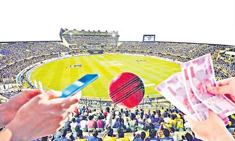 బంతి బంతికి లైవ్‌..