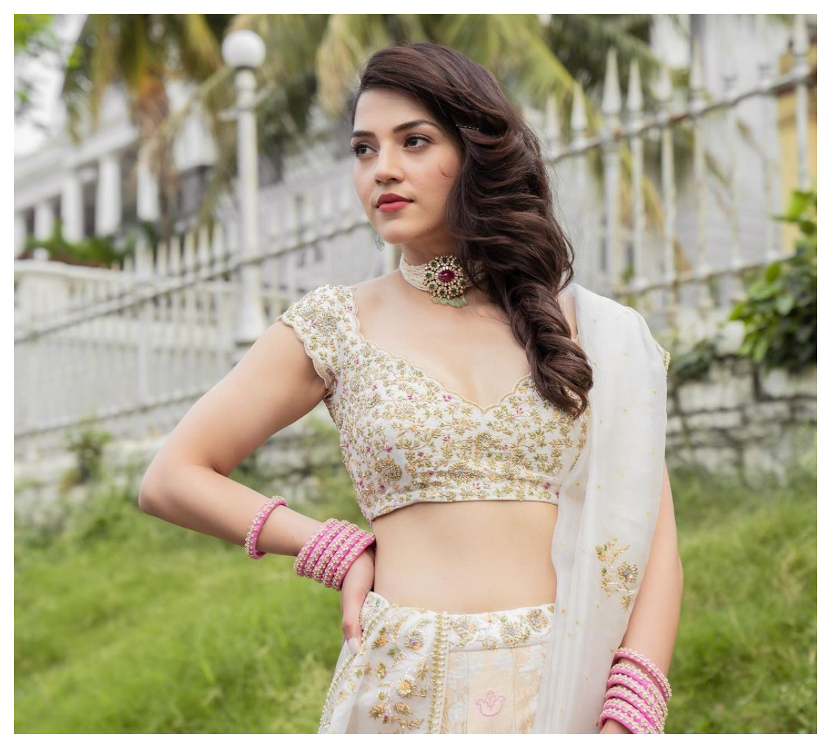 Mehreen Kaur Pirzada | ట్రెడిష‌న‌ల్ డ్రెస్‌లో మురిపిస్తోన్న మెహ్రీన్ పిర్జాదా..