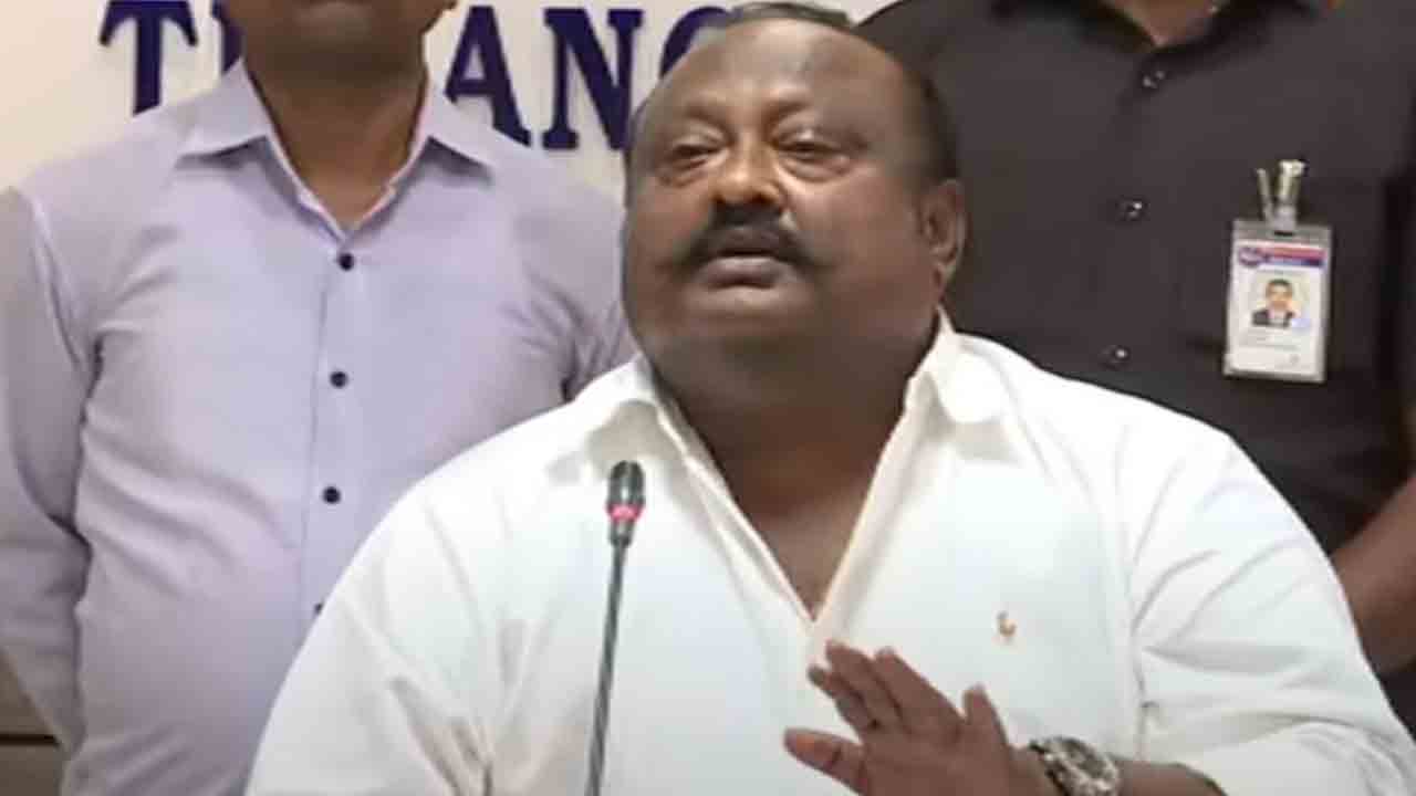 యాసంగి ధాన్యం సేకరణపై మిల్లర్లతో మంత్రి గంగుల భేటీ