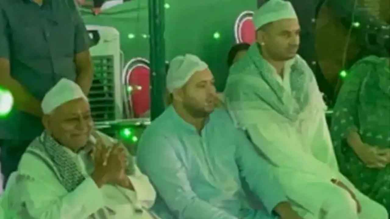 Nitish @ Tejaswi Home | తేజ‌స్వి ఇఫ్తార్ విందుకు నితీశ్ హాజ‌రు.. !