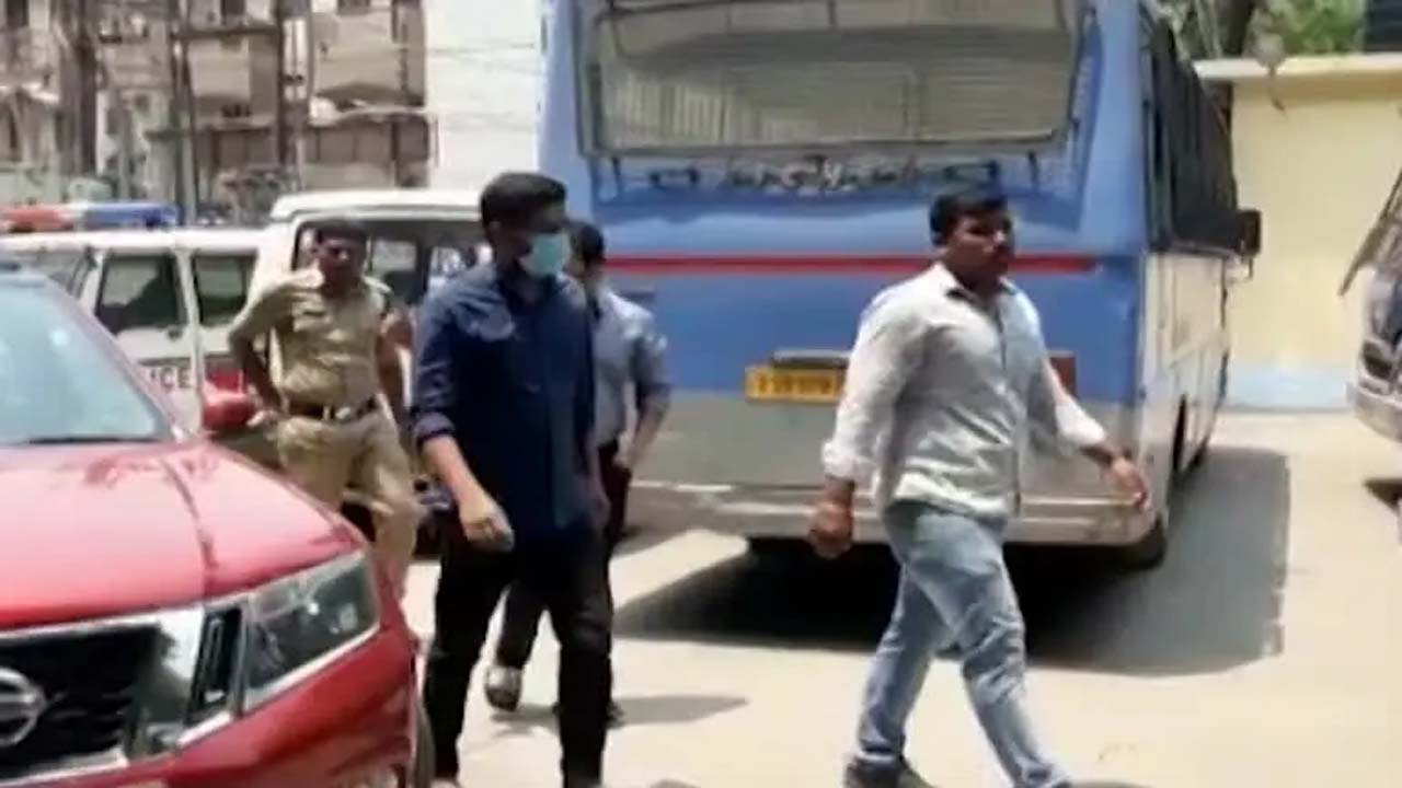 పోలీస్‌ కస్టడీకి పుడింగ్ పబ్ కేసు నిందితులు