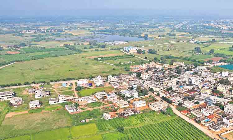 నగరానికి నలువైపులా నయా సొబగులు