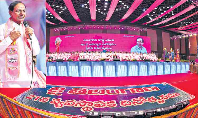 తెలంగాణే రోల్ మోడల్