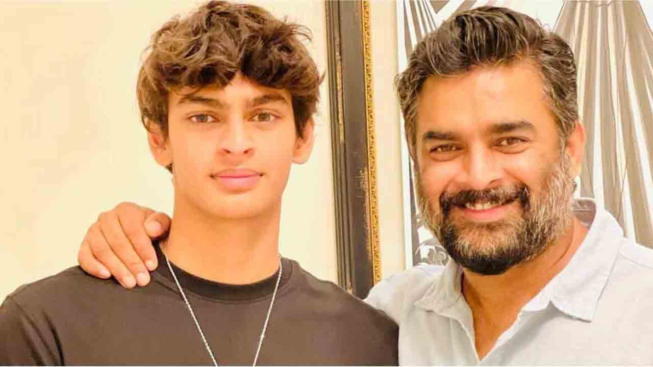R Madhavan Son | పుత్రోత్సాహంలో స్టార్ హీరో మాధ‌వ‌న్‌..మెడ‌ల్ అందుకుంటున్న వీడియో షేర్