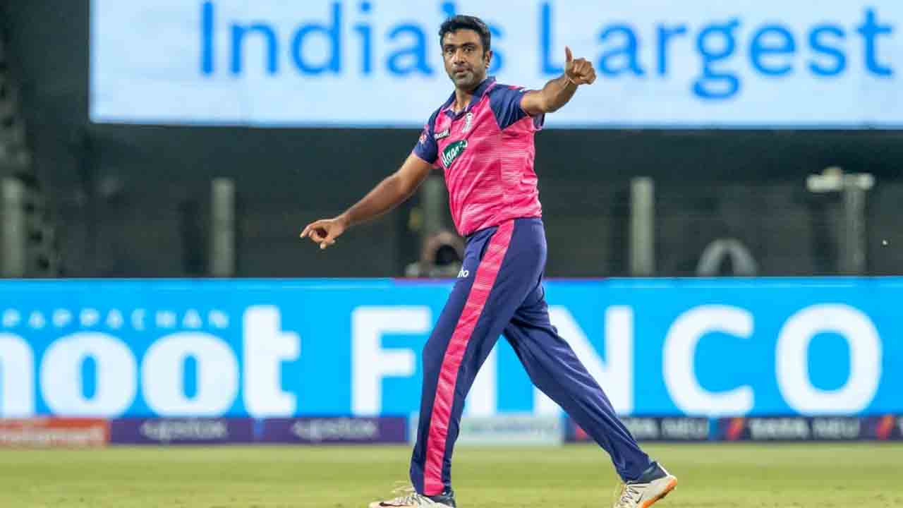 RCB vs RR | షాబాజ్ అహ్మద్ కూడా అవుట్.. బెంగళూరు గెలుపు కష్టమే