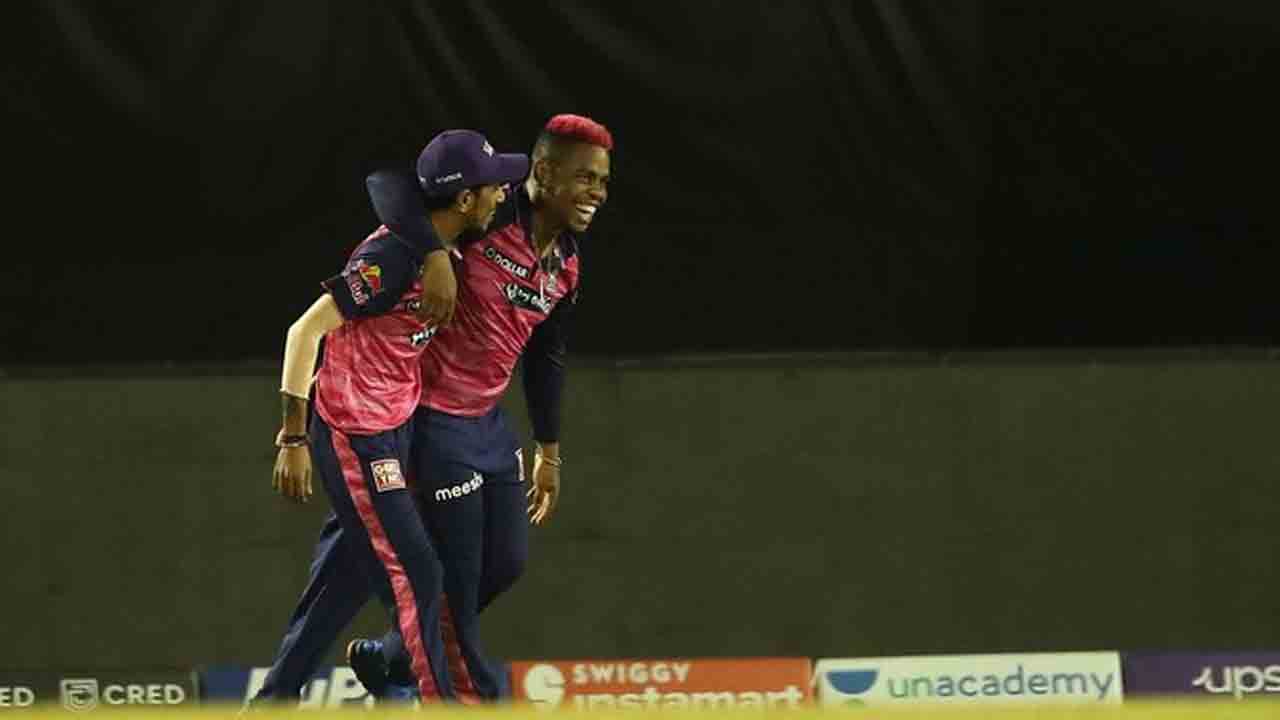 RR vs KKR | తొలి బంతికే రనౌట్ అయిన నరైన్