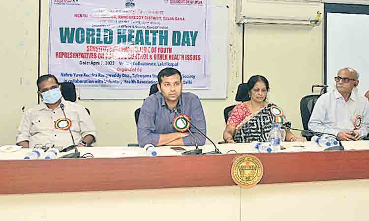 యువత వ్యసనాలకు బానిస కావొద్దు