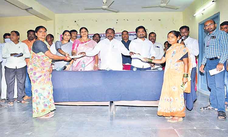 కల్యాణలక్ష్మితో పేదలకు ఆర్థిక భరోసా