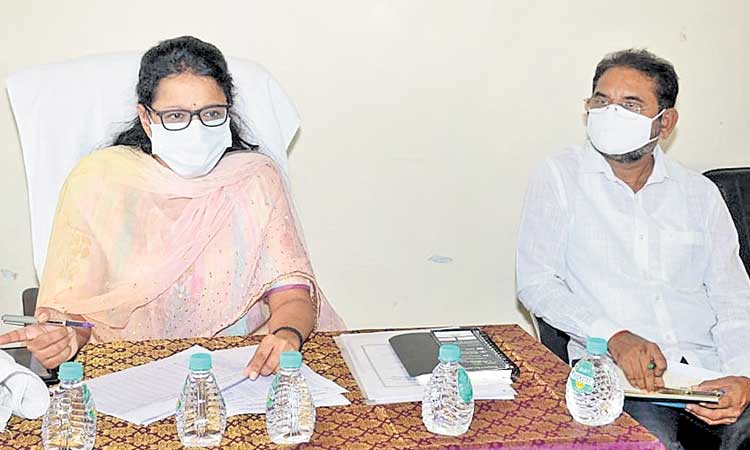 గ్రౌండింగ్‌పై ప్రత్యేక దృష్టి సారించాలి