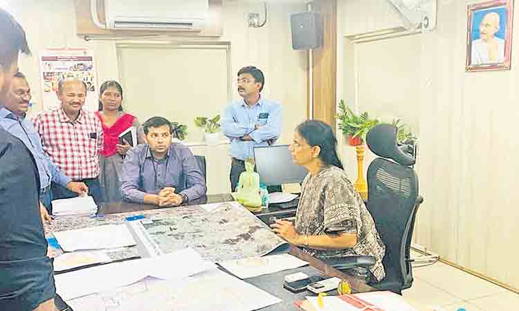 నాలా పనులను వేగవంతం చేయాలి