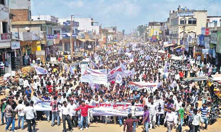 ఉద్యమ సమయం నుంచే జిల్లాలో పాగా…