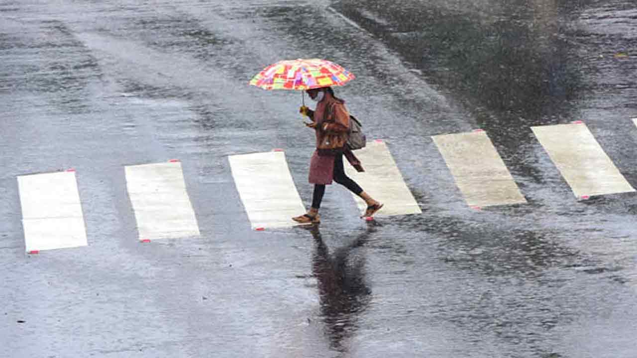 హైద‌రాబాద్‌లో మోస్త‌రు వ‌ర్షం.. ఉక్క‌పోత నుంచి ఉప‌శ‌మ‌నం