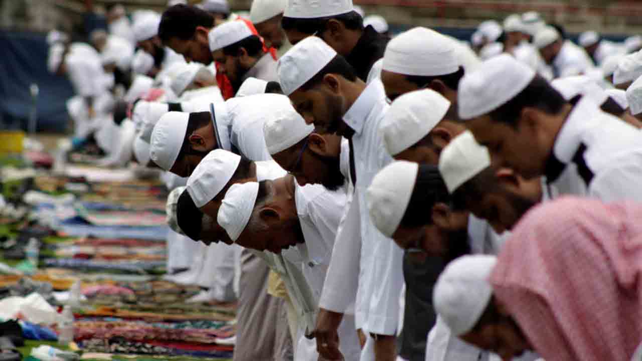 రేప‌ట్నుంచే రంజాన్ మాసం.. ముస్లిం ఉద్యోగుల‌కు గుడ్ న్యూస్