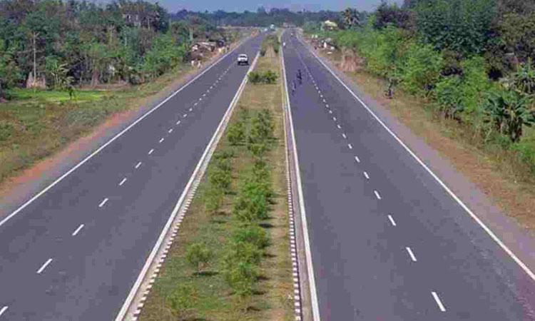 నాలుగేండ్లలో తెలంగాణలో 2,178 కి.మీ. రోడ్లు