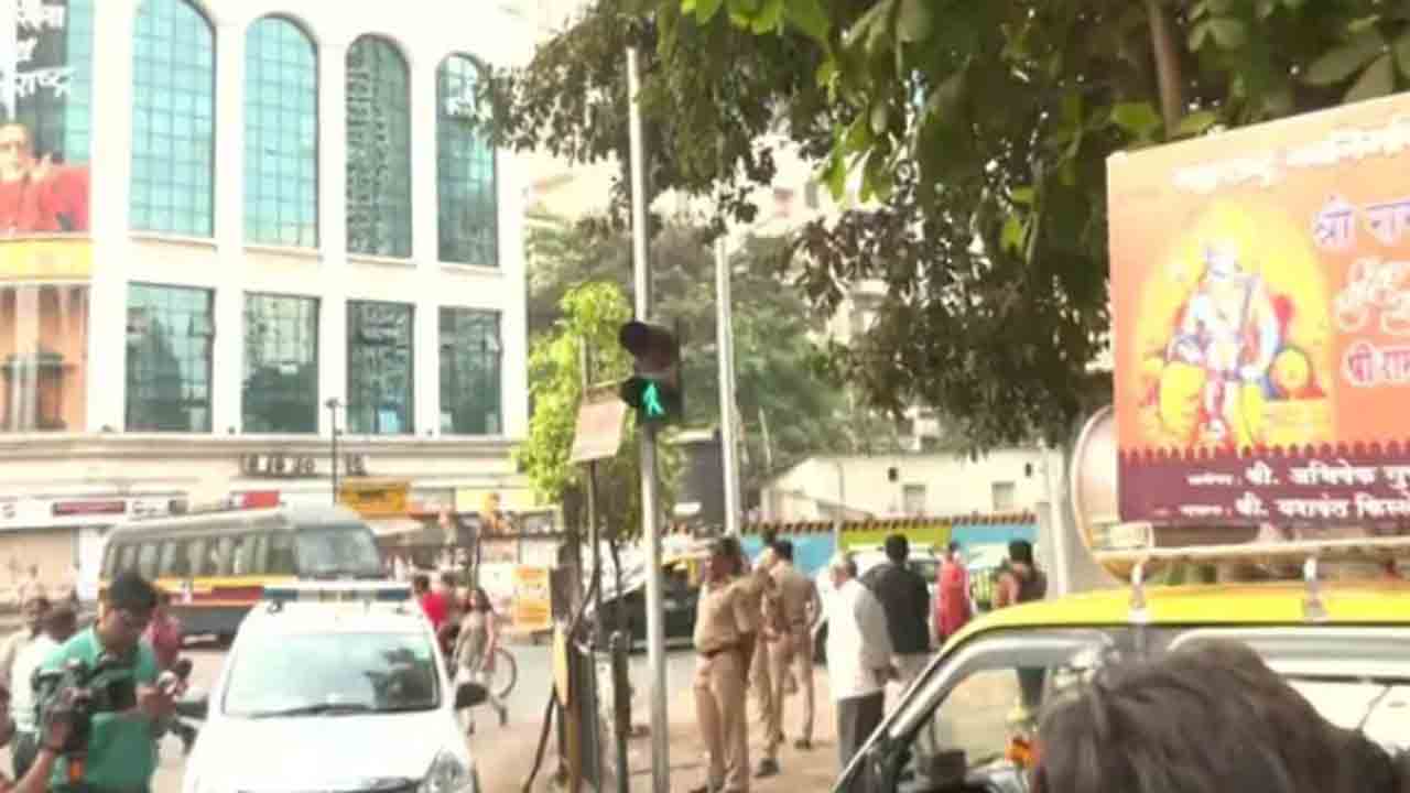 శివసేన ప్రధాన కార్యాలయం వద్ద హనుమాన్‌ చాలీసా… పోలీసుల అదుపులో ఎంఎన్‌ఎస్‌ నేత