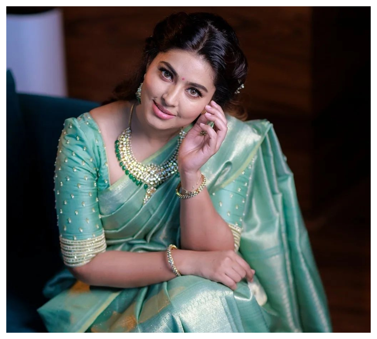 Sneha | చీర‌క‌ట్టులో మెరిసిపోతున్న స్నేహ..