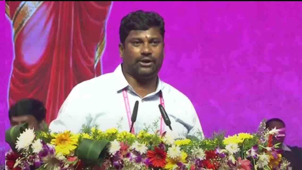 ద‌ళితుల జీవితాల్లో ద‌ళిత బంధు ఒక న‌వ‌శ‌కం : ఎమ్మెల్యే బాల్క సుమ‌న్