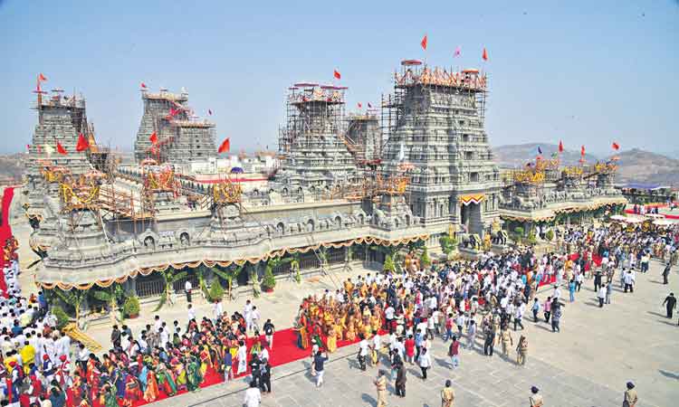 ఒక్క కేసీఆర్‌.. వెయ్యేండ్ల చరిత్ర