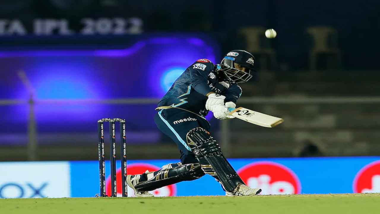 చివ‌రి 2 బంతుల్లో 2 సిక్స‌ర్లు.. తివాటియా సూప‌ర్ హిట్టింగ్ వీడియో